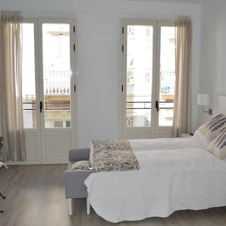 Modern Studio Flat Close To Plaza Merced 马拉加 外观 照片