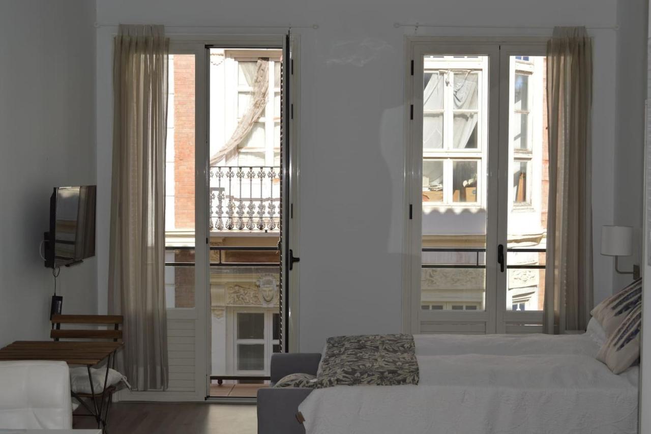 Modern Studio Flat Close To Plaza Merced 马拉加 外观 照片