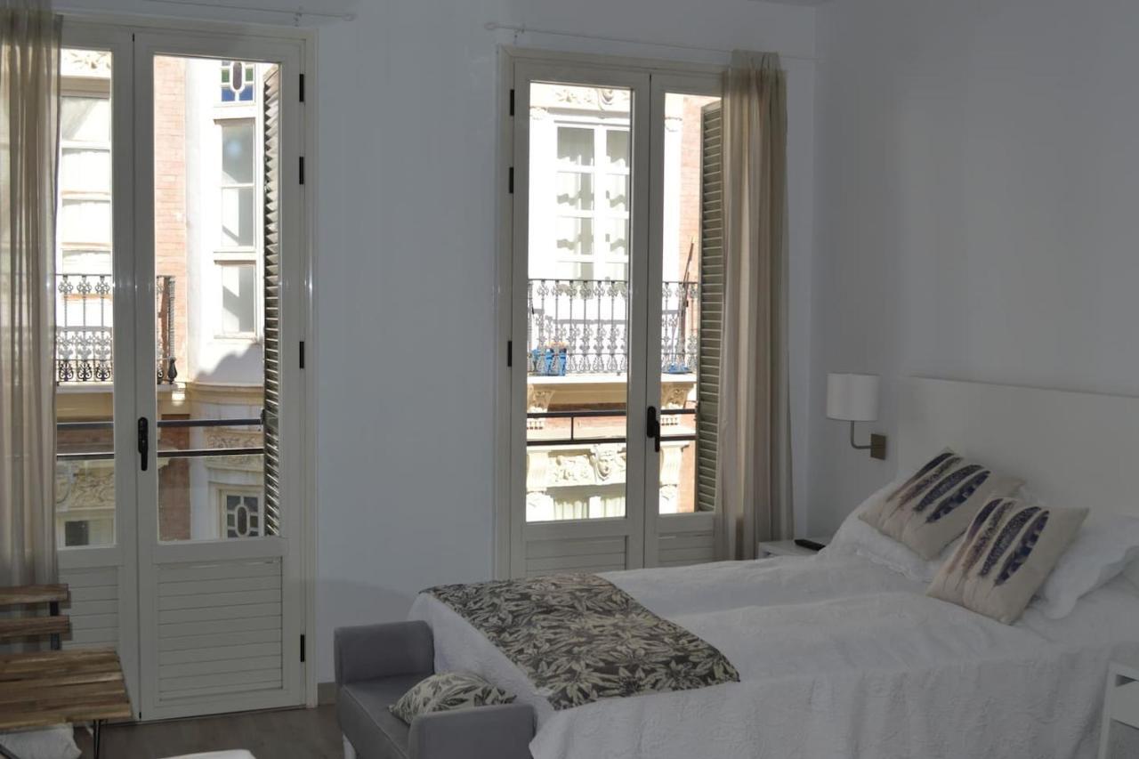 Modern Studio Flat Close To Plaza Merced 马拉加 外观 照片